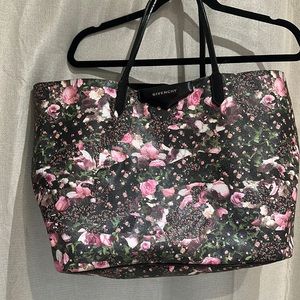 Large Givenchy Shopper. Floral Print